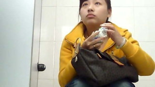 china restroom spy 33