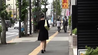 Hairy pussy asian pees